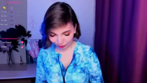 Snapshot of kindhazelhere_ chatting on 3, 11, 2025 Hazel online show from 3, 11, 2025