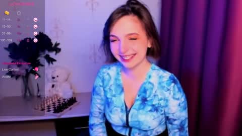 Snapshot of kindhazelhere_ chatting on 5, 11, 2025 Hazel online show from 5, 11, 2025