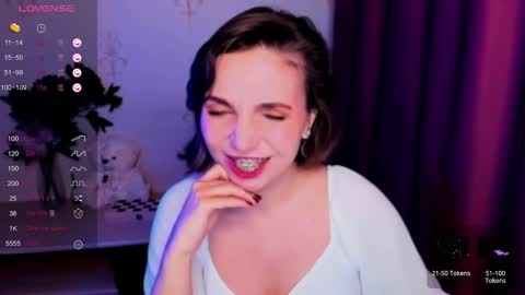 Snapshot of kindhazelhere_ chatting on 11, 11, 2025 Hazel online show from 11, 11, 2025