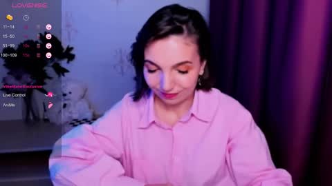 Snapshot of kindhazelhere_ chatting on 13, 11, 2025 Hazel online show from 13, 11, 2025