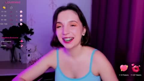 Snapshot of kindhazelhere_ chatting on 23, 11, 2025 Hazel online show from 23, 11, 2025