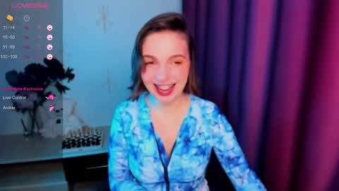 Snapshot of kindhazelhere_ chatting on 3, 12, 2025 Hazel online show from 3, 12, 2025