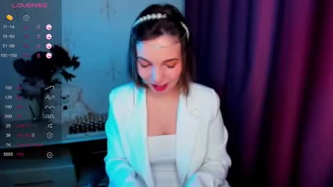 Snapshot of kindhazelhere_ chatting on 4, 12, 2025 Hazel online show from 4, 12, 2025