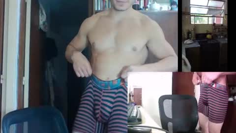 Snapshot of kinftt chatting on 3, 11, 2025 kinftt online show from 3, 11, 2025