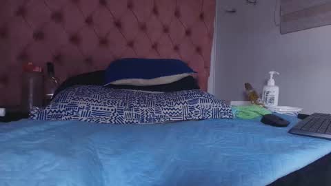 Snapshot of king_bella_ chatting on 20, 9, 2025 Bella online show from 20, 9, 2025
