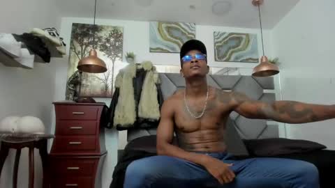 HOT MEN BLACK online show from 7, 6, 2026