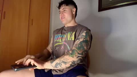 Snapshot of king_master_juan chatting on 12, 3, 2025 The Best Master online show from 12, 3, 2025