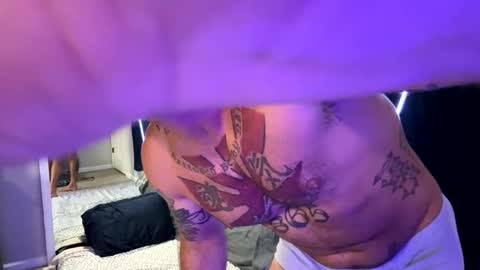 Snapshot of kingemul chatting on 27, 10, 2025 Emul King online show from 27, 10, 2025