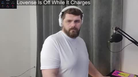 Snapshot of kingmarti chatting on 14, 12, 2025 Marti online show from 14, 12, 2025