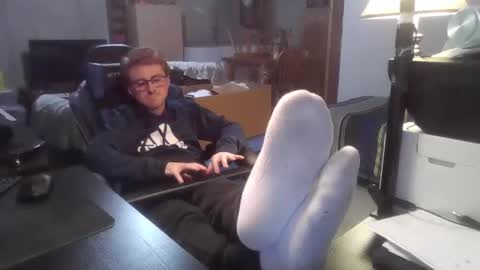 Snapshot of kingoffootfetish chatting on 28, 1, 2025 Master King Tommy online show from 28, 1, 2025