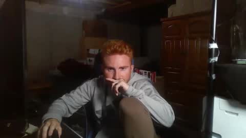 Snapshot of kingoffootfetish chatting on 17, 9, 2025 Master King Tommy online show from 17, 9, 2025