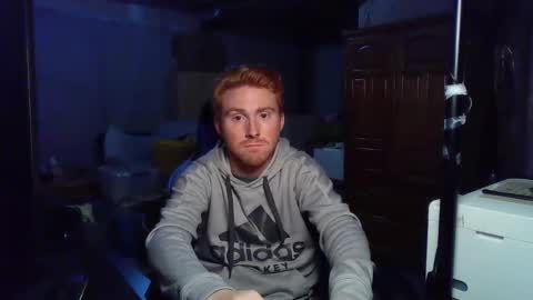 Snapshot of kingoffootfetish chatting on 18, 10, 2025 Master King Tommy online show from 18, 10, 2025