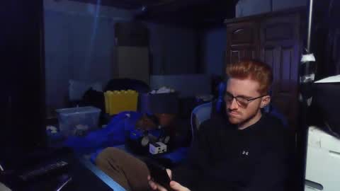 Snapshot of kingoffootfetish chatting on 20, 11, 2025 Master King Tommy online show from 20, 11, 2025