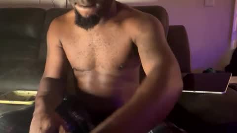 Snapshot of kingofkingz74 chatting on 30, 10, 2025 kingofkingz74 online show from 30, 10, 2025