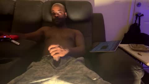 Snapshot of kingofkingz74 chatting on 20, 11, 2025 kingofkingz74 online show from 20, 11, 2025