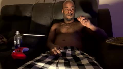 Snapshot of kingofkingz74 chatting on 4, 12, 2025 kingofkingz74 online show from 4, 12, 2025