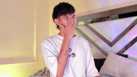  A L E X  online show from 4, 2, 2025