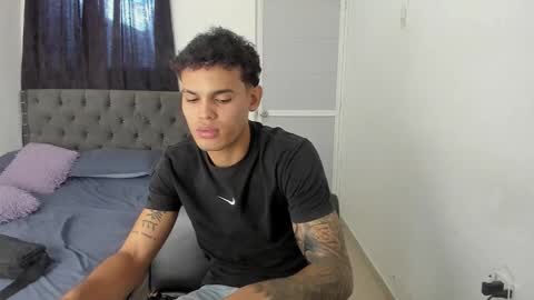 Snapshot of kings_latins chatting on 21, 12, 2025 DOMINANT ALPHA KINGS online show from 21, 12, 2025