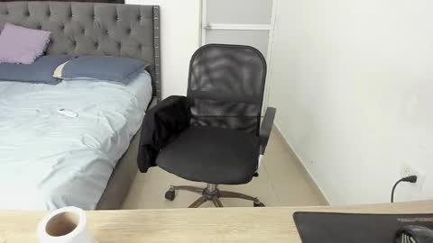 Snapshot of kings_latins chatting on 7, 1, 2026 DOMINANT ALPHA KINGS online show from 7, 1, 2026