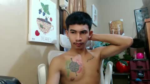 Snapshot of kingscock18 chatting on 24, 10, 2025 ALVIN online show from 24, 10, 2025