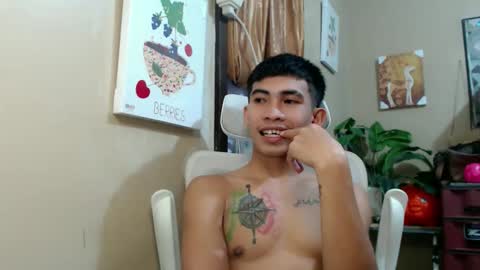 Snapshot of kingscock18 chatting on 19, 11, 2025 ALVIN online show from 19, 11, 2025