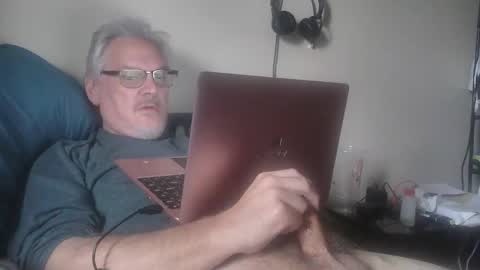 kingtongue10 online show from 16, 3, 2026