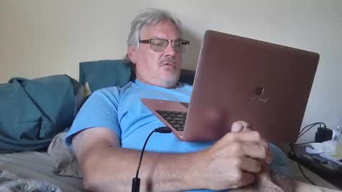 kingtongue10 online show from 18, 5, 2026