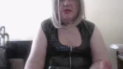 Cynthia Pvc lips online show from 18, 6, 2026