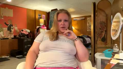 kinkikittiekat online show from 18, 5, 2026