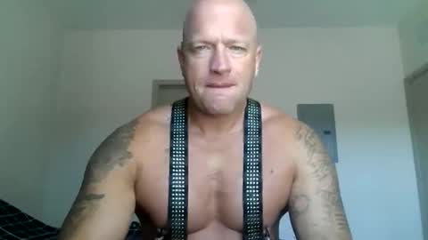 Snapshot of kinksub4use chatting on 15, 10, 2025 Kink Sub online show from 15, 10, 2025