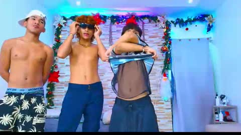 Snapshot of kinkyhousexxx chatting on 17, 11, 2025 kinkyhousexxx online show from 17, 11, 2025