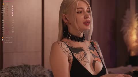 kinkylina_ online show from 5, 3, 2025