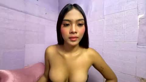 Snapshot of kinnalicous chatting on 12, 7, 2026 kinnalicous online show from 12, 7, 2026