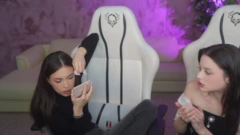 Sweet girls online show from 8, 3, 2025