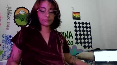 Snapshot of kira_adam chatting on 18, 5, 2026 Kira online show from 18, 5, 2026