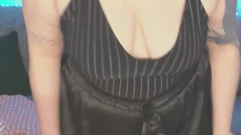 Snapshot of kira_citro chatting on 17, 1, 2025 Kira NEXT STREAM December 4 5pm CET 11am EST online show from 17, 1, 2025