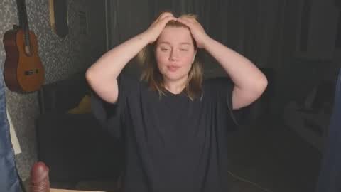 Snapshot of kira_citro chatting on 26, 9, 2025 Kira NEXT STREAM December 4 5pm CET 11am EST online show from 26, 9, 2025