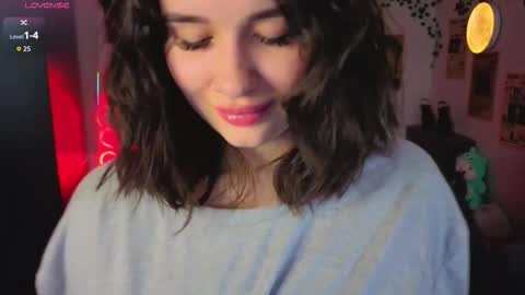 Kira VanKick online show from 12, 11, 2025