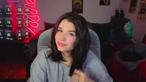 Kira VanKick online show from 14, 11, 2025