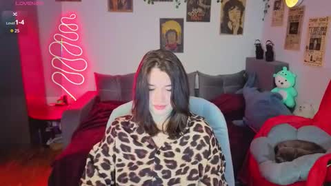 Kira VanKick online show from 16, 11, 2025