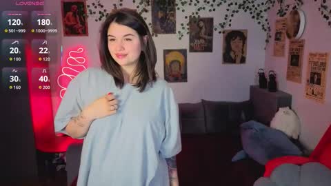 Kira VanKick online show from 21, 11, 2025