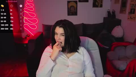 Kira VanKick online show from 3, 12, 2025