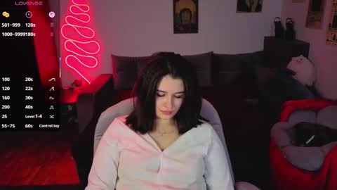 Kira VanKick online show from 4, 12, 2025