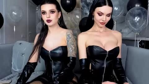 Snapshot of kira_mmr chatting on 1, 11, 2025 Kira and friends online show from 1, 11, 2025