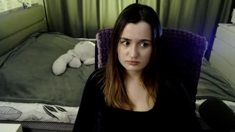 Kira  follow me  online show from 20, 12, 2024