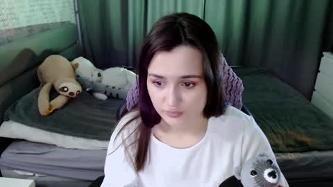 Kira  follow me  online show from 31, 1, 2025