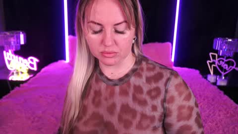 Kira online show from 5, 2, 2025