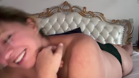 KiraDivine online show from 26, 9, 2025