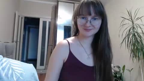 Snapshot of kiragoldens chatting on 4, 12, 2024 KiraGoldens online show from 4, 12, 2024