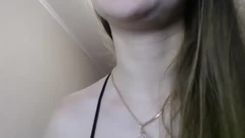 Snapshot of kiragoldens chatting on 21, 1, 2025 KiraGoldens online show from 21, 1, 2025